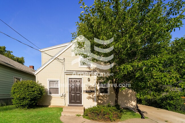 Photo - 1513 Geneva St