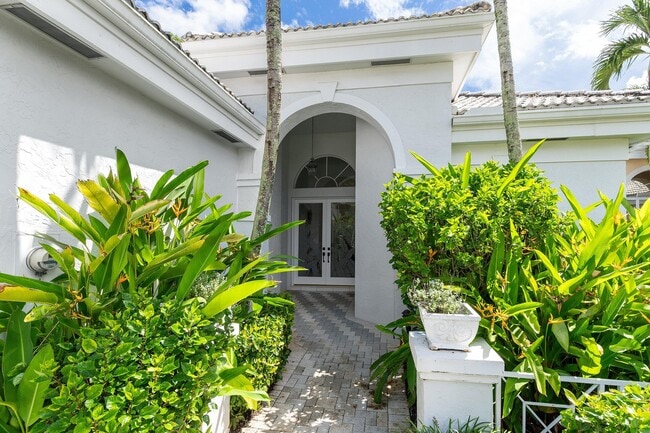 Photo - 126 Emerald Key Ln