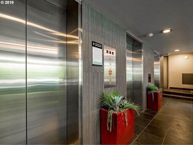 Photo - Modern High-Rise Condo in Downtown Portland with Skyline Views