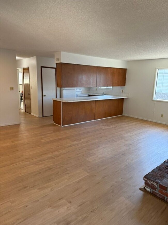 1011 16th Ave Unit 5
