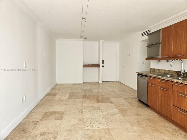 145 SE 25th Rd Unit 804