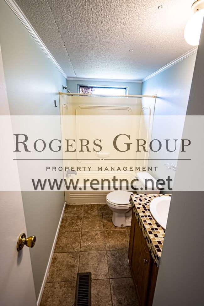 Photo - 178 Hidden Lake Ln