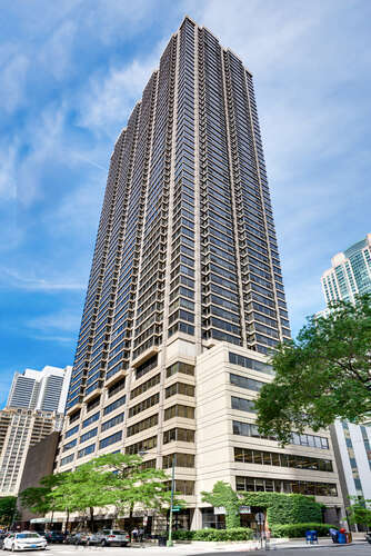 Building Photo - 30 E Huron St Unit 2405