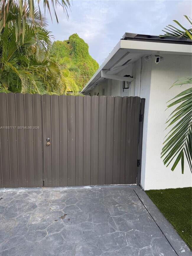 Photo - 4171 SW 99th Ct Unit SIDE