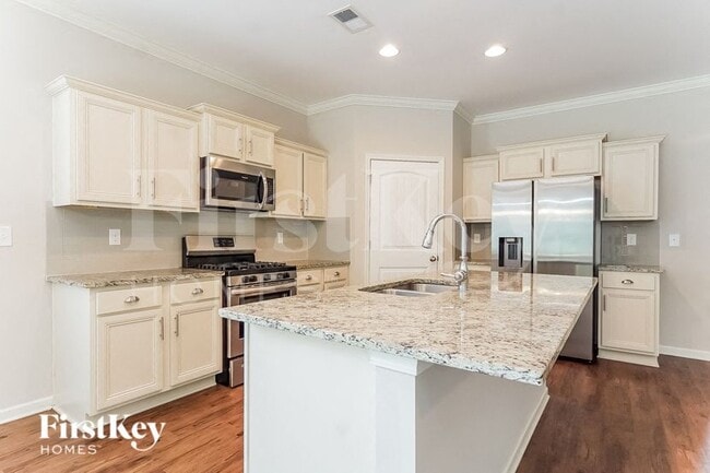 220 Polo Field Way
