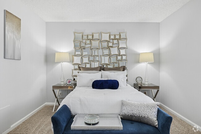 Lido - 2BR, 2BA - 1,269SF - Second Bedroom