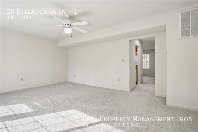 Photo - 20 Belladonna Ln