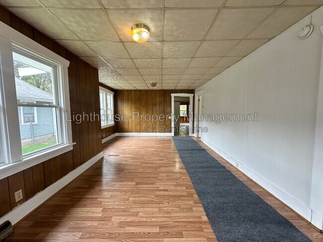 Photo - 123 Harris St