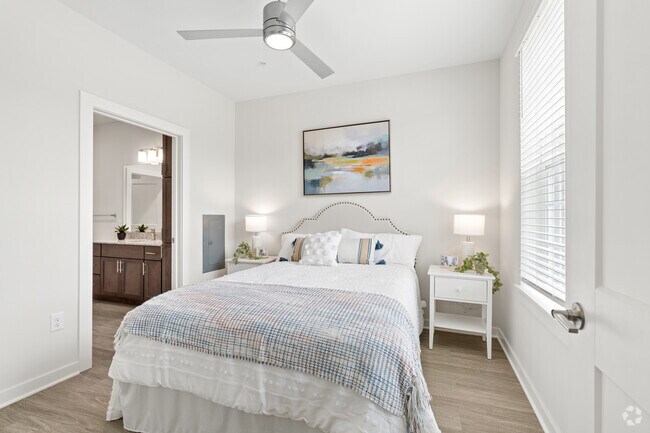 Vista 1BR, 1BA - 607SF - Bedroom