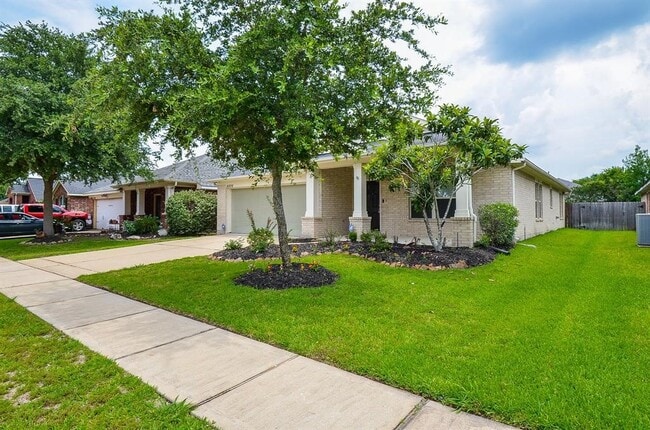 Photo - 4006 Autumn Pines Trail