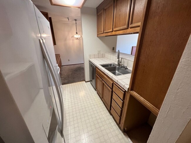 Photo - Spacious 2 bed 1.5 bath Condo in San Leand...
