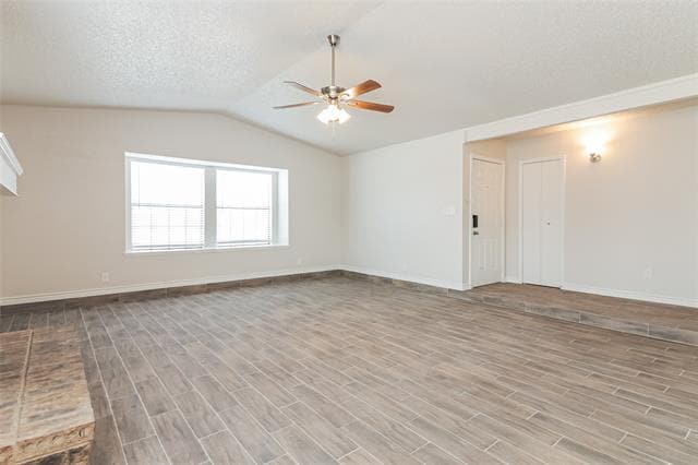 Photo - 2718 Holy Cross Ln