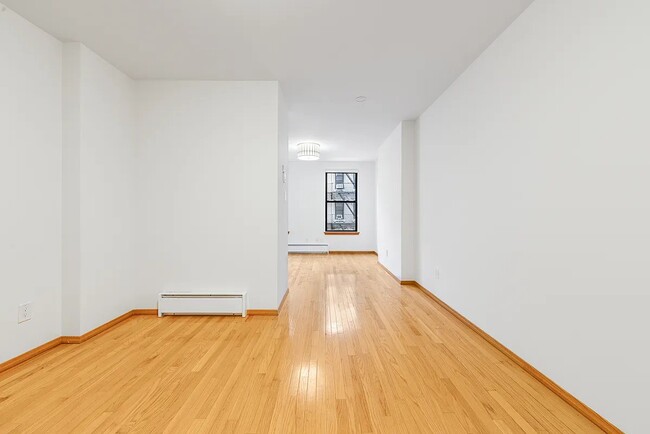 Photo - 100 St Marks Pl Unit 10