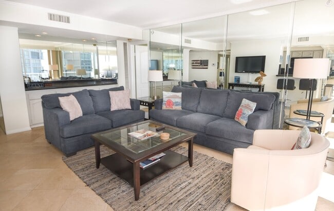 1810 Avenida Del Mundo Unidad Vacation Rental