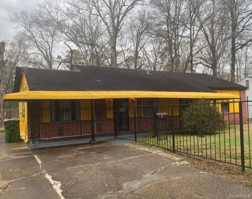 Photo - 169 W Woodland Dr