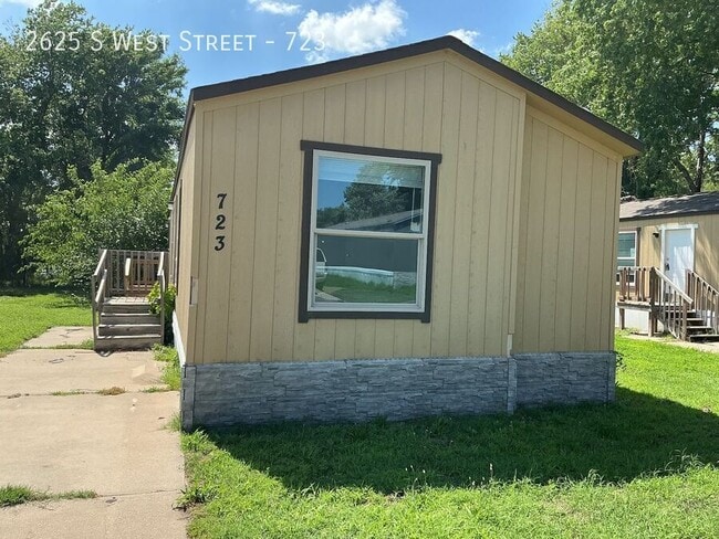 Photo - 2625 S West St