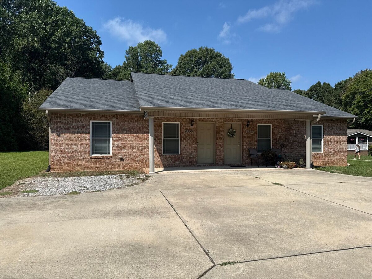 Duplex Apartment For Rent in Denver NC - Duplex Apartment For Rent in Denver NC