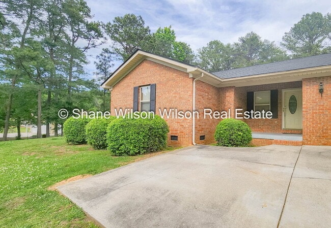 Photo - 2015 Kate Ann Dr Unit B