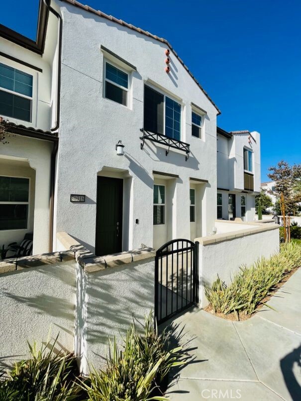 Photo - 30316 Town Square Dr