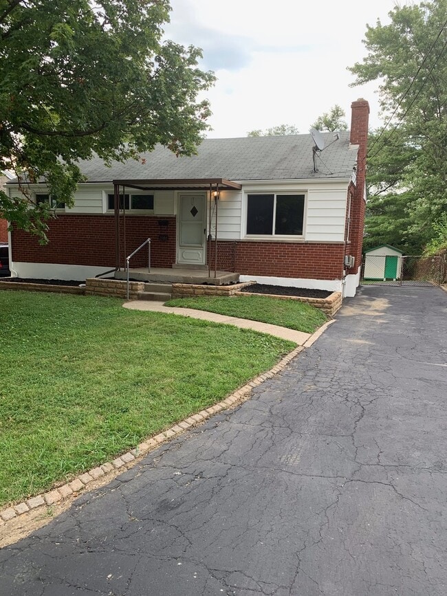 2180 Townhill Rd