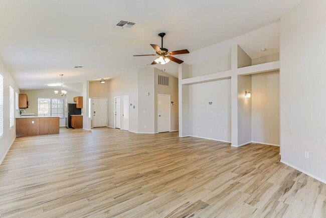 Photo - 510 N Danyell Dr