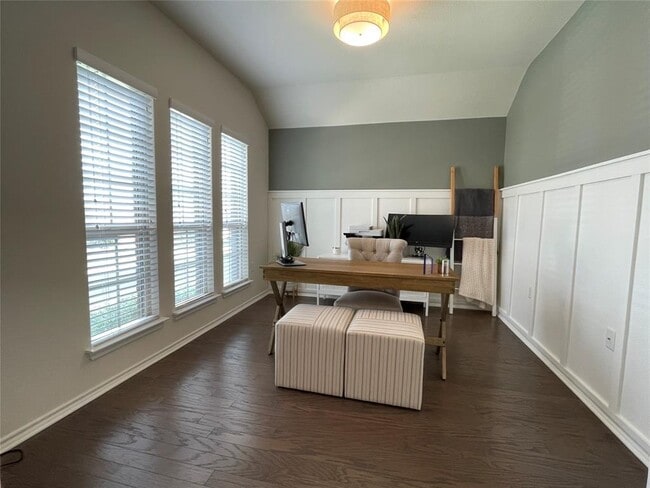 Photo - 13313 Henneman Dr