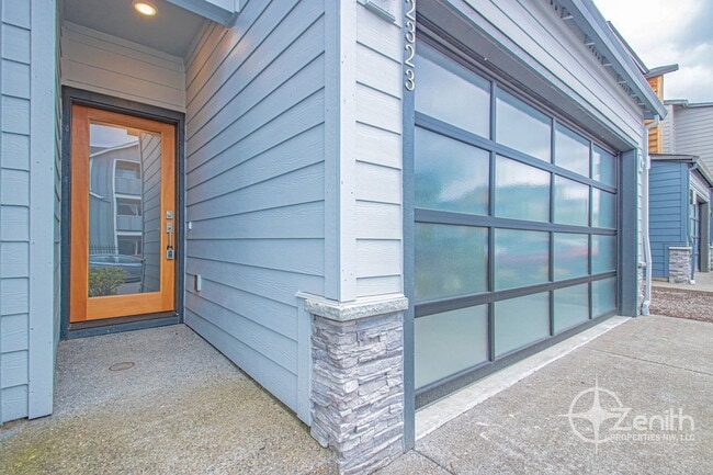 Photo - 12323 NE 116th Way