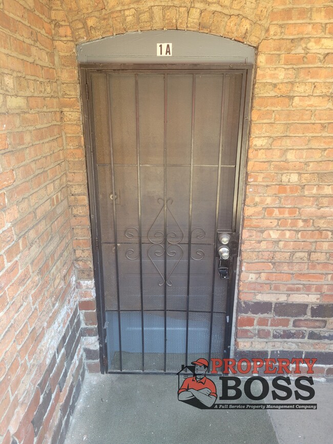 Photo - 1086 Harrison Blvd