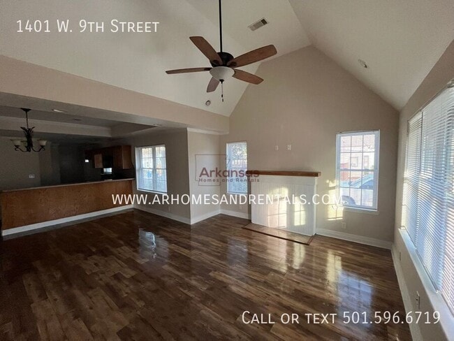 Photo - 1401 W 9th St