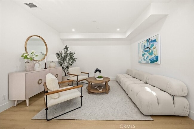 Photo - 905 Sunset Blvd