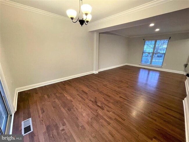 Photo - 17626 Longview Ln