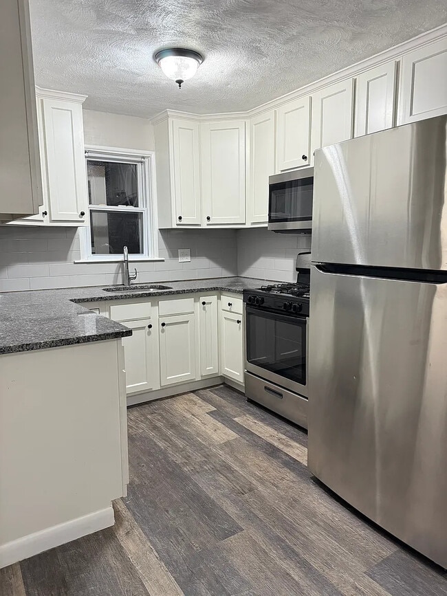 Photo - 80 Gladstone St Unit 1