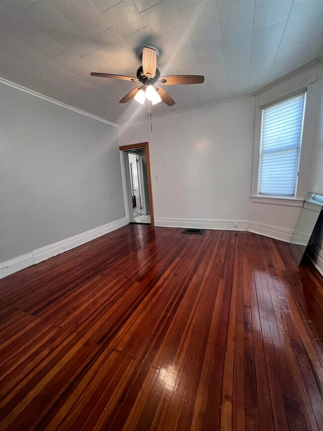 Photo - 94 W 46th St Unit A