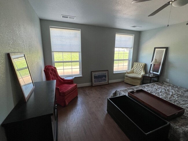 Photo - Fully Furnished Short Term Rental