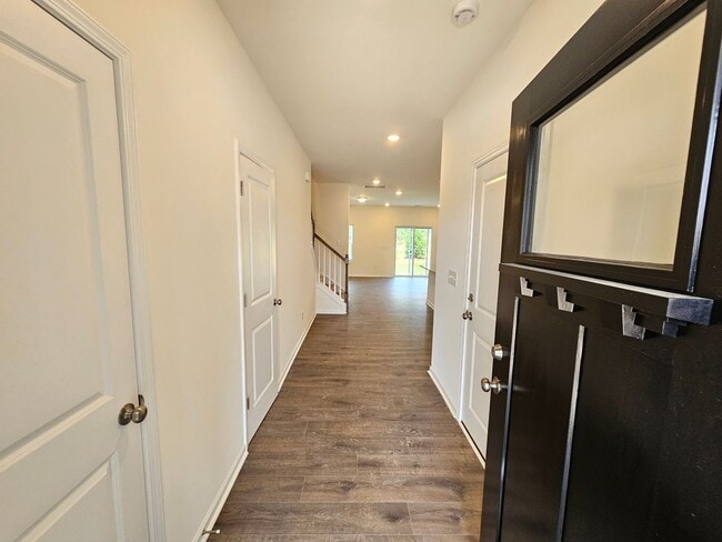 6031 Rizer Dr
