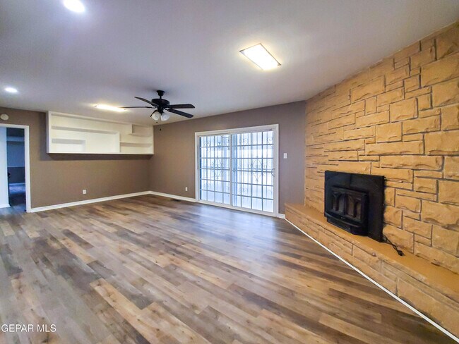 Photo - 4311 N Stanton St