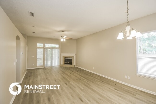 Photo - 10813 Campus Heights Ln