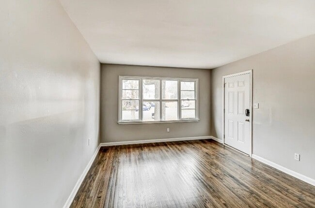 Photo - 8436 9th Ave S