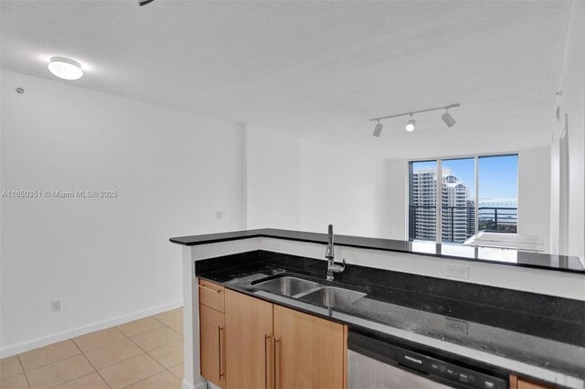 Photo - 335 S Biscayne Blvd