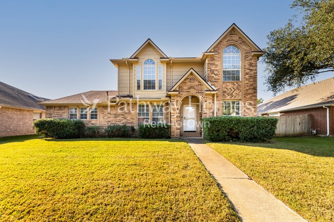 Building Photo - 629 Teakwood Dr