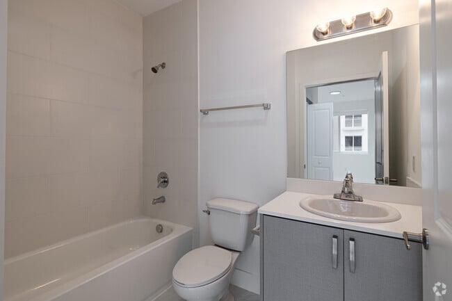 2BR, 2BA - The Ecco 2 - Bathroom