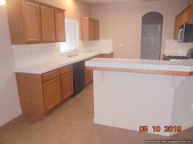 Photo - GORGEOUS! Sanger 4/2 With 3 Car Garage!
