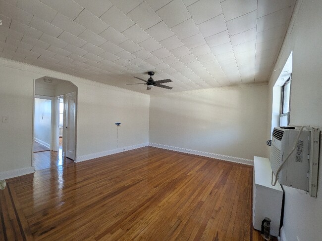 Photo - 52-21-5279 79th St Unit 2