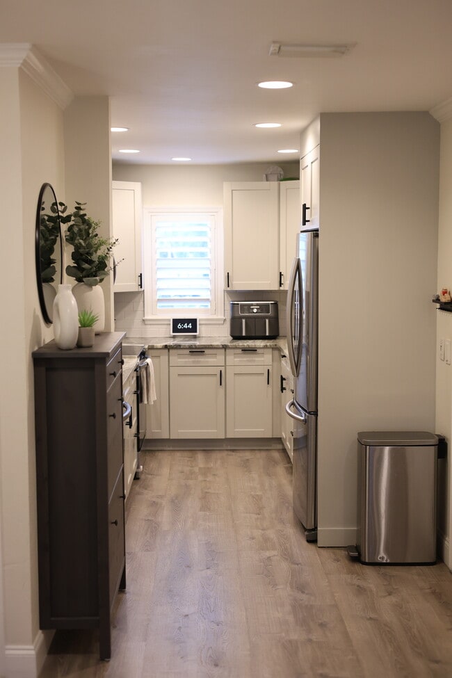 27227 Pullen Ave Unit A25