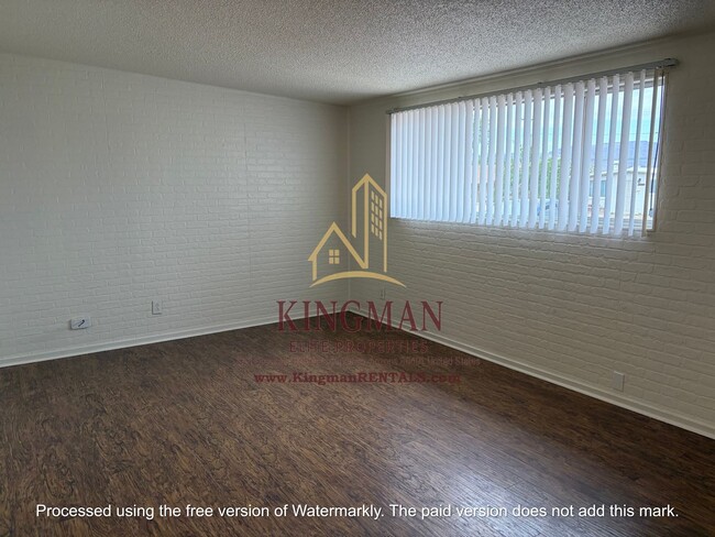 2246 Davis Ave