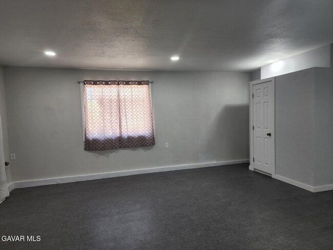 Building Photo - 13602 Ironstone Ave