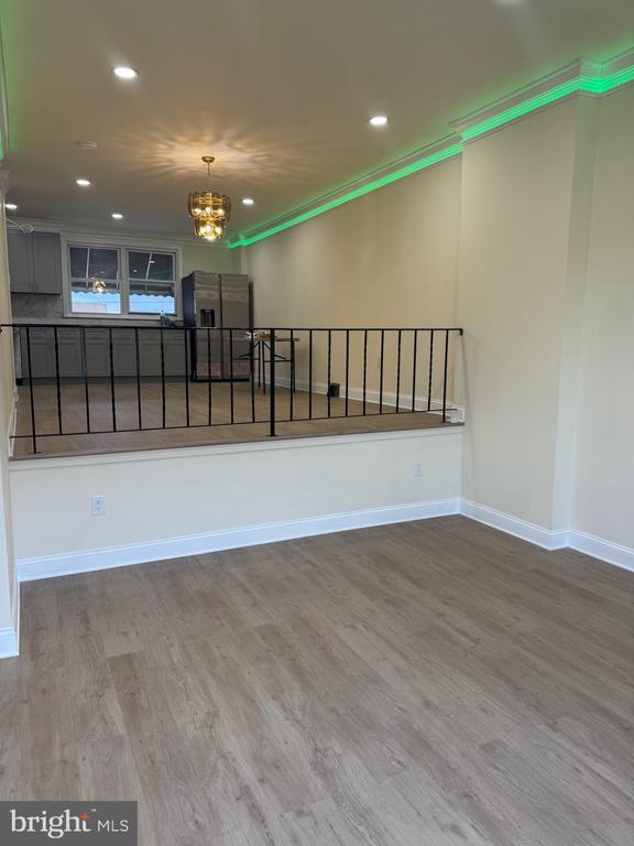 Photo - 441 W Shunk St