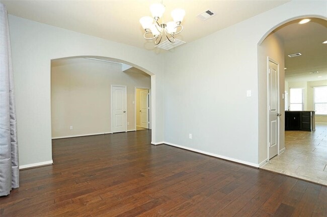 Photo - 9702 Massanutten Ln
