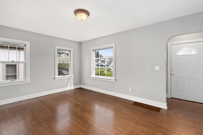 Photo - 1011 E Nora Ave