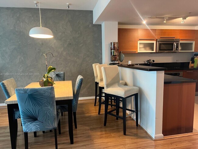 Photo - 244 Biscayne Blvd Unidad 1904